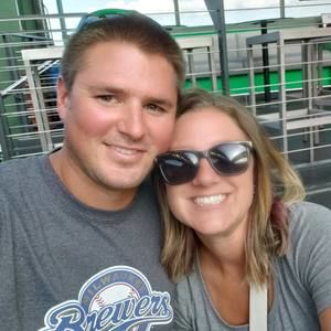 Meet your Posher, Renee